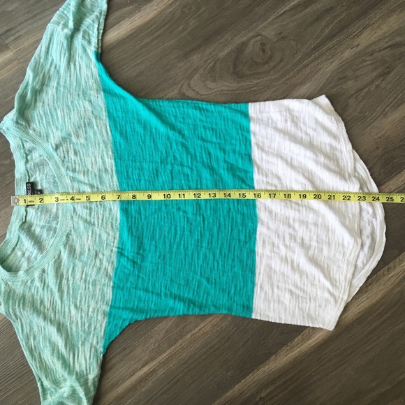 Express XS color block lightweight sweater - Picture 7 of 8